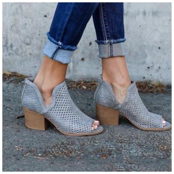 New light grey perforated distressed Bootie - Picture 4 of 5